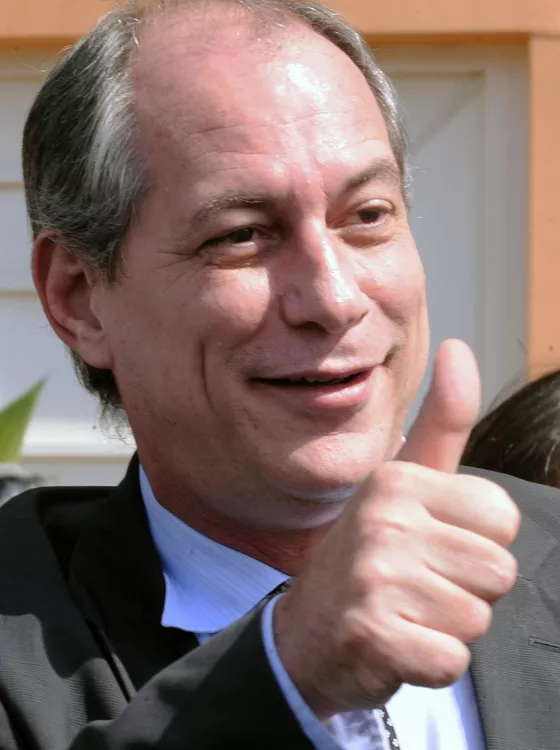 Ciro Gomes mostrou que determinação transforma urgência em obra. Alagoas espera há três décadas